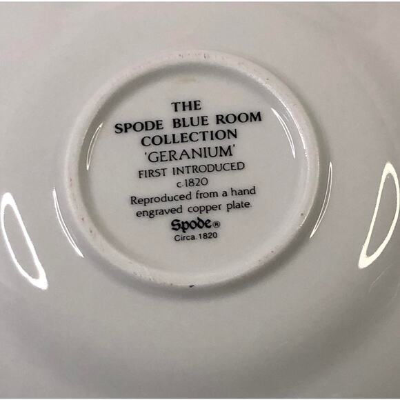 The Spode Blue Room Collection Geranium Teacup and Saucer - Picture 5 of 11